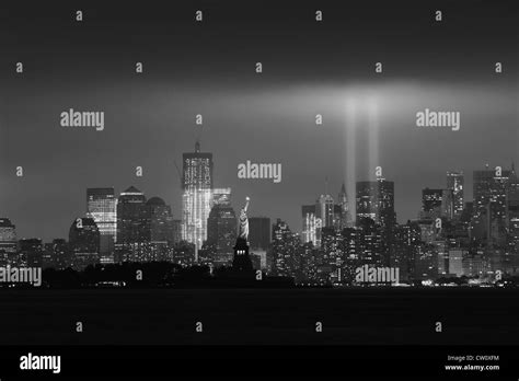 New York City Manhattan Downtown Skyline Black And White Stock Photo