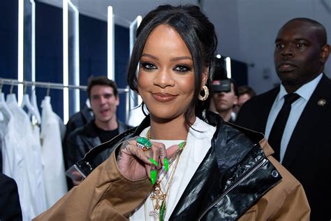 Rihanna Is The Worlds Richest Female Musician At 600 Million