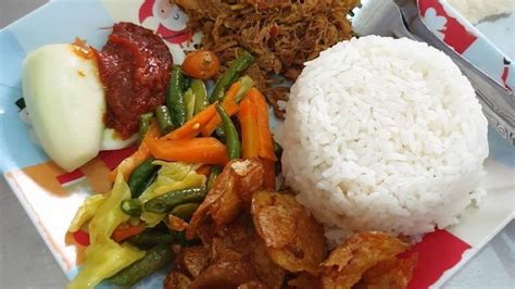 Kuliner Nasi Campur Paling Enak Di Surabaya Rasanya Gak Bikin Lidah Bosan Okezone Lifestyle