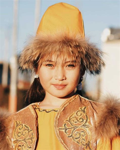 Kyrgyz girl Kyrgyzstan Кыргызка Pretty People Beautiful People