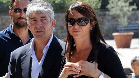 La moglie federica cappelletti ha rilasciato un'intervista al corriere e ha parlato degli ultimi giorni di vita del consorte. Paolo Rossi, la moglie rivela: era convinto di farcela ...