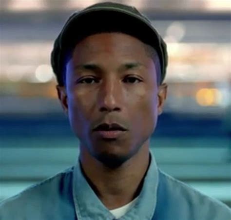 pharrell williams lança clipe para novo single freedom site rg moda estilo festa beleza