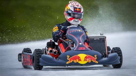 F1 driver @redbullracing | keep pushing the limits 🦁 shor.by/maxverstappen. Max Verstappen krijgt drie peperdure auto's van de zaak ...