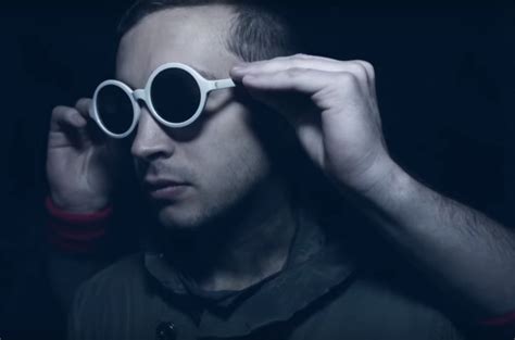 Throughout the song, tyler's lyrics indicate he feels like dying is easy, but finding someone or something to live for is life's challenge, or ride. Twenty One Pilots' 'Ride' Replaces Their Own 'Stressed Out ...