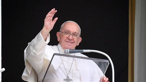El Papa Francisco Cambi Su Look La Verdad Detr S De La Foto Que Se
