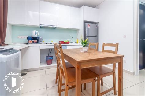 The property is a cute 450sqft studio type apartment on level 11 with views overlooking the dpulze mall and the sky where you could see the sun rises every. Centrus Soho Studio, Cyberjaya | WiFi and Parking - Roomz.asia