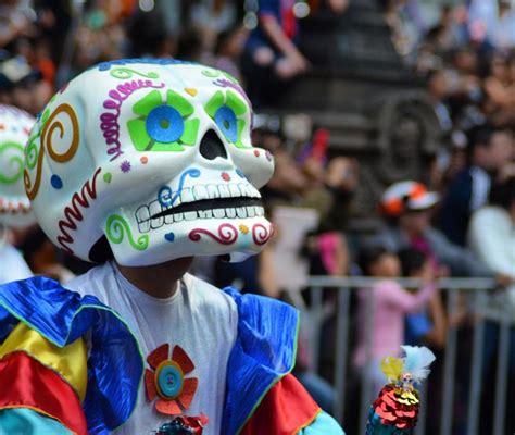 Desfile Ofrendas Y Más En La Celebración De Muertos 2018 De La Cdmx