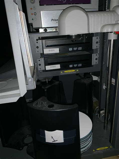Fully Automatic Cd And Dvd Printercopier Rimage Protege Ii Perfect