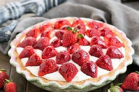 Strawberry Cream Pie Recipe That Skinny Chick Can Bake