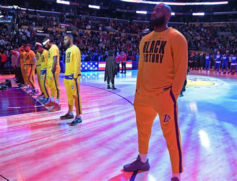 Lebron James Sends Out A Bold Message On His Instagram Story Fastbreak On Fannation
