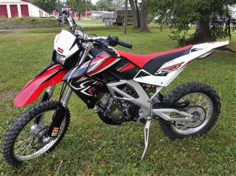 An example of italian motorcycle company aprilia's influential sportsbike is aprilia rxv550. 2008 Aprilia RXV 550 for sale on 2040-motos