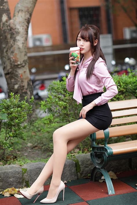 5120x2880px free download hd wallpaper asian model women long hair dark hair sitting