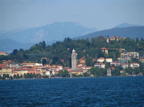 #verbania è la location della trasmissione #driveup per la presentazione della @ferrari f8 tributo. Verbania