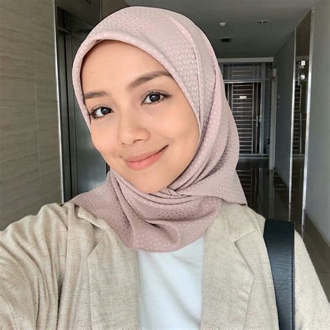 Pin by Iqram Farhan on Mira  Beutiful girls, Asian model girl