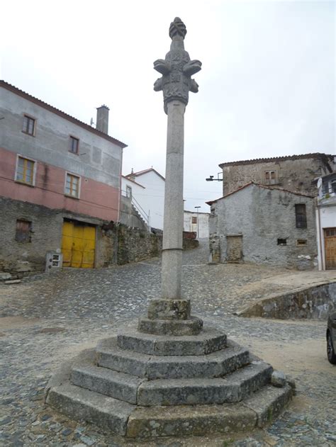 Facebook gives people the power to share and makes the world more open and connected. Pelourinho de Vinhais