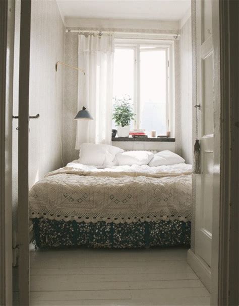 Great Small Bedroom Arrangement Ideas