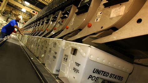 Usps Workers Told Not To Reinstate Mail Sorting Machines In Internal Email