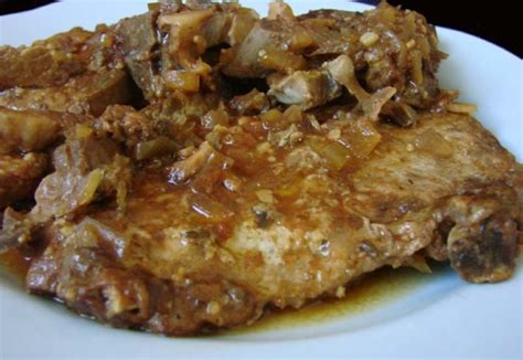 This crock pot good gravy pork chops recipe is incredibly simple and gives you a wonderful gravy that goes great with the pork chops and mashed potatoes! Crock Pot Pork Chops Recipe - Food.com