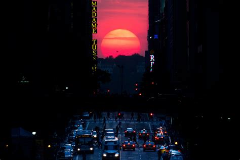 Manhattanhenge 2017 Where And When To Watch The New York Times