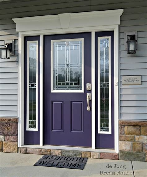 7 Popular Front Door Colors And What They Say About The Homeowner