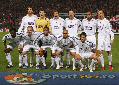 ברוכים הבאים לפורום ריאל מדריד ! ריאל מדריד 2006-2007 - חולצות רטרו
