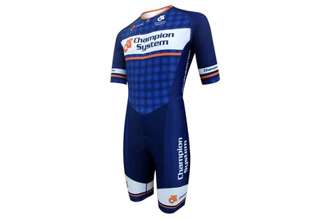 Ligne 8 has a number of jackets, dresses, chinos and jeans that act somewhat like cycling apparel but don't look like it. Best Custom Cycling Kit Brands: A Guide To Choosing The ...