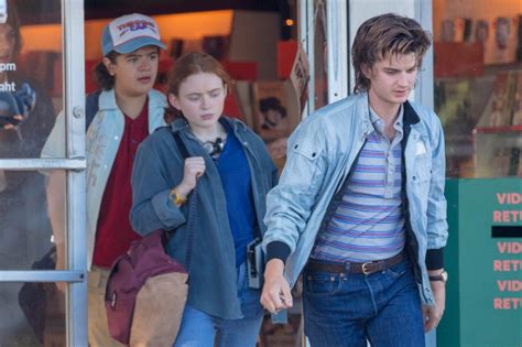 Stranger Things Steve Dustin Max And Robin Finally Reunited In New