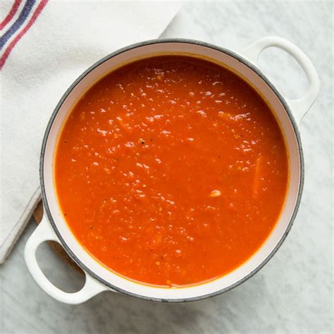 Basic Tomato Sauce From Fresh Tomatoes Recipe Grace Parisi Food And Wine