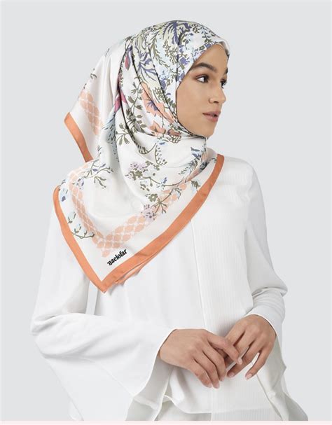 Naelofar printed sq arma collection rm25.00 myr. NAELOFAR HIJAB