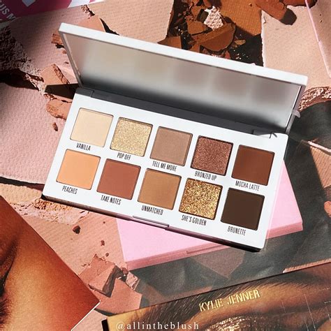 New From Kylie Cosmetics The Bronze And Mauve Palettes All In The Blush