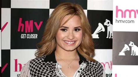 I Still Struggle With Eating Disorder Says Demi Lovato