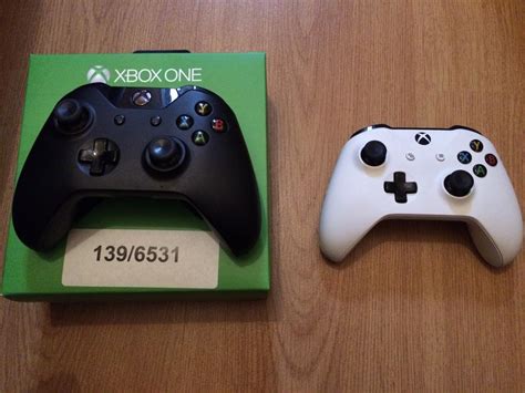 2x Official Xbox One Wireless Controller Black And White Brierley Hill