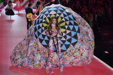 Watch Gigi Hadid Walk With Parachute Wings At The Victoria S Secret Fashion Show Fashion