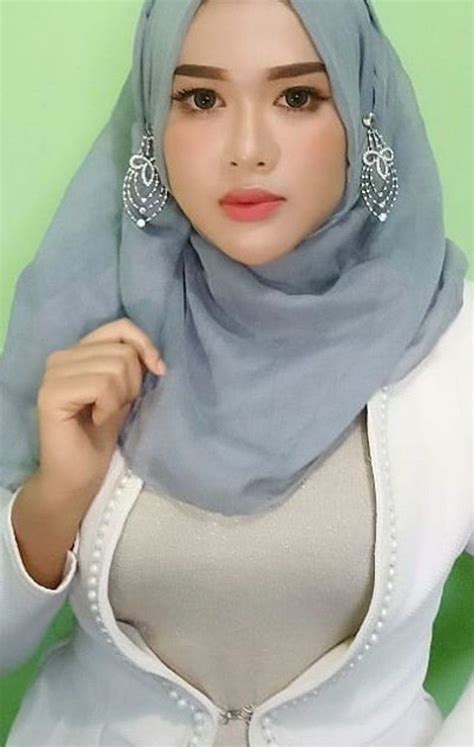 Muslim Women Fashion Curvy Women Fashion Beautiful Muslim Women