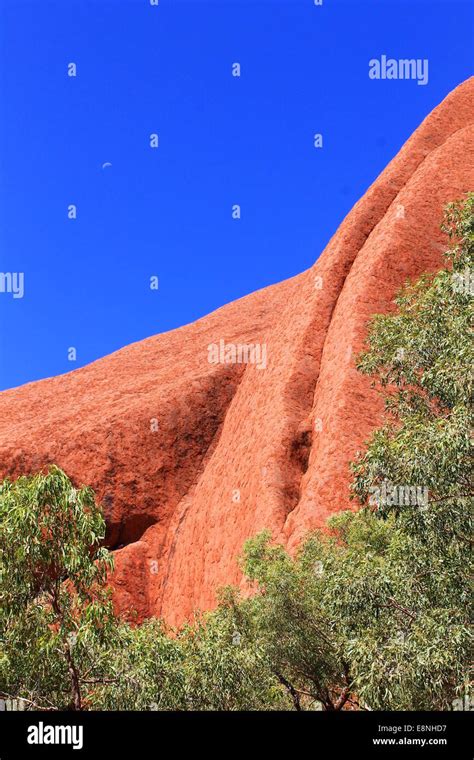 Aborigine Uluru Hi Res Stock Photography And Images Alamy