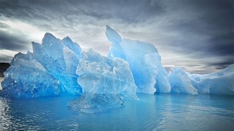 Landscape Sea Water Ice Iceberg Wallpapers Hd Desktop And Mobile