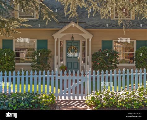 Typical American House Hi Res Stock Photography And Images Alamy