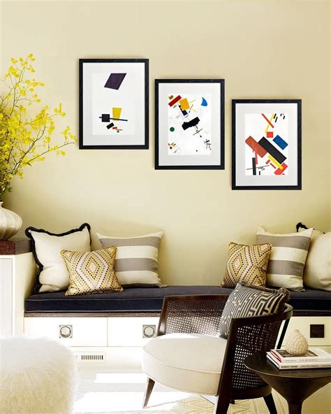 23 Frame Decor Examples For Living Room Mostbeautifulthings Wall