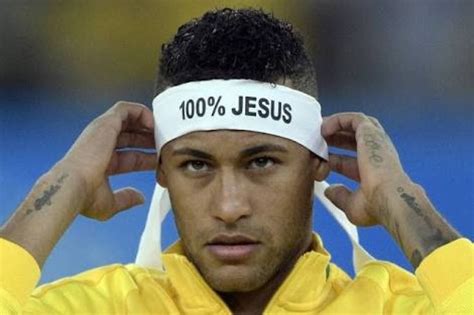 Neymar in silent mood : Pin by Mariaa on mood's | Neymar, Neymar jr, Headband men