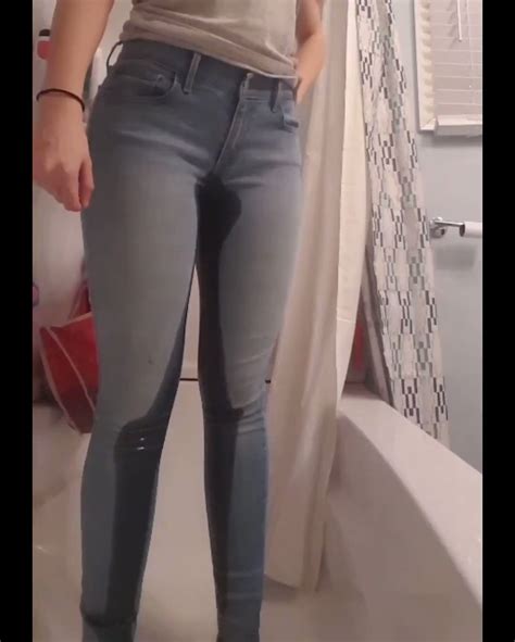 rachel wets on twitter another vid sold wetting her jeans twice 2 seperate video