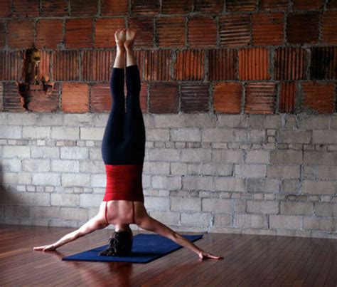 25 Awesome Yoga Poses Every Yoga Master Should Know