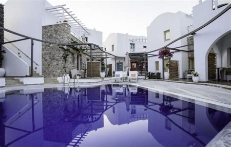 La Mer Deluxe Hotel And Spa Greek Holiday Guide Adults Hotel In Santorini