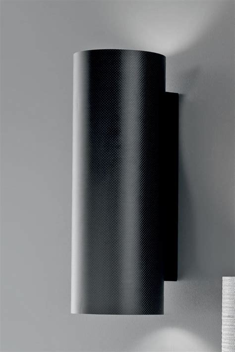 Ce luminaire made in spain apportera une lumière accueillante à votre intérieure. Applique murale en fibre de carbone noire Tube 40cm ...
