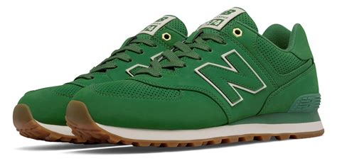 Always debuting new colors and themes for men, women and children, this sneaker continues to reign supreme over street style. New Balance Lace 574 Outdoor in Brown for Men - Lyst