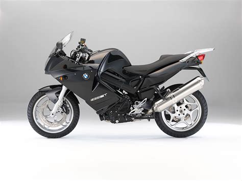 So, once again, the guys at marin bmw kindly hooked me up with a bike to ride around. Foto: BMW F 800 ST Saphirschwarz metallic (vergrößert)