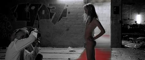 Nude Video Celebs Carolina Hoffmann Nude Illusion