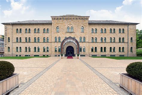 Brautmoden berlin, brautkleider berlin, hochzeitskleider berlin, hochzeitsanzüge, abendkleider, brautschuhe, accessoires & mehr. GreenLine Schlosshotel Blankenburg - Mein Hochzeits-Ratgeber