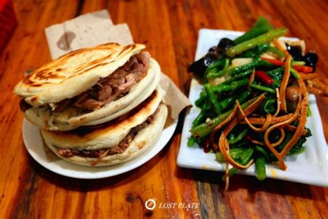 Roujiamo The Best Chinese Burgers In Xian China Lost Plate China
