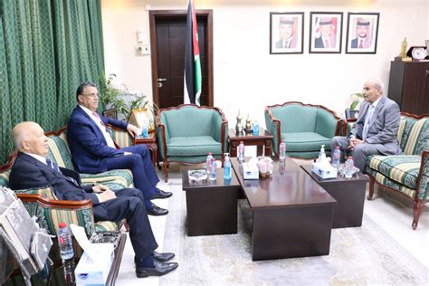 وزير العدل ونظيره المغربي يبحثان تعزيز التعاون في المجالات القضائية والقانونية