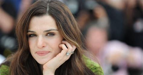 Rachel Weisz Height Weight Bra Size Measurements Shoe Size